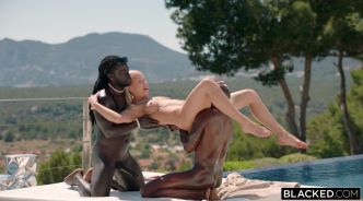 Прекрасное лето с двумя африканцами